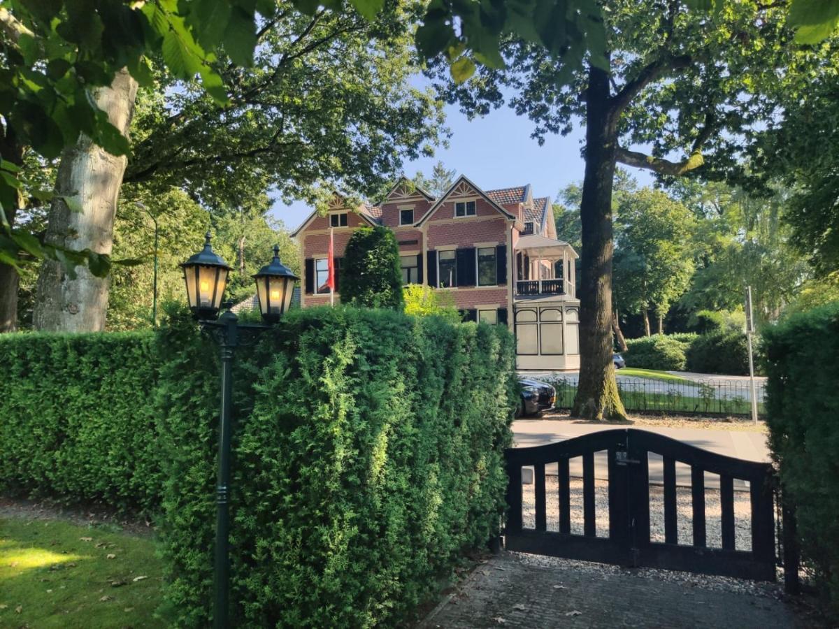 Modern Palace Emma Staete Bed & Breakfast Baarn Exterior photo